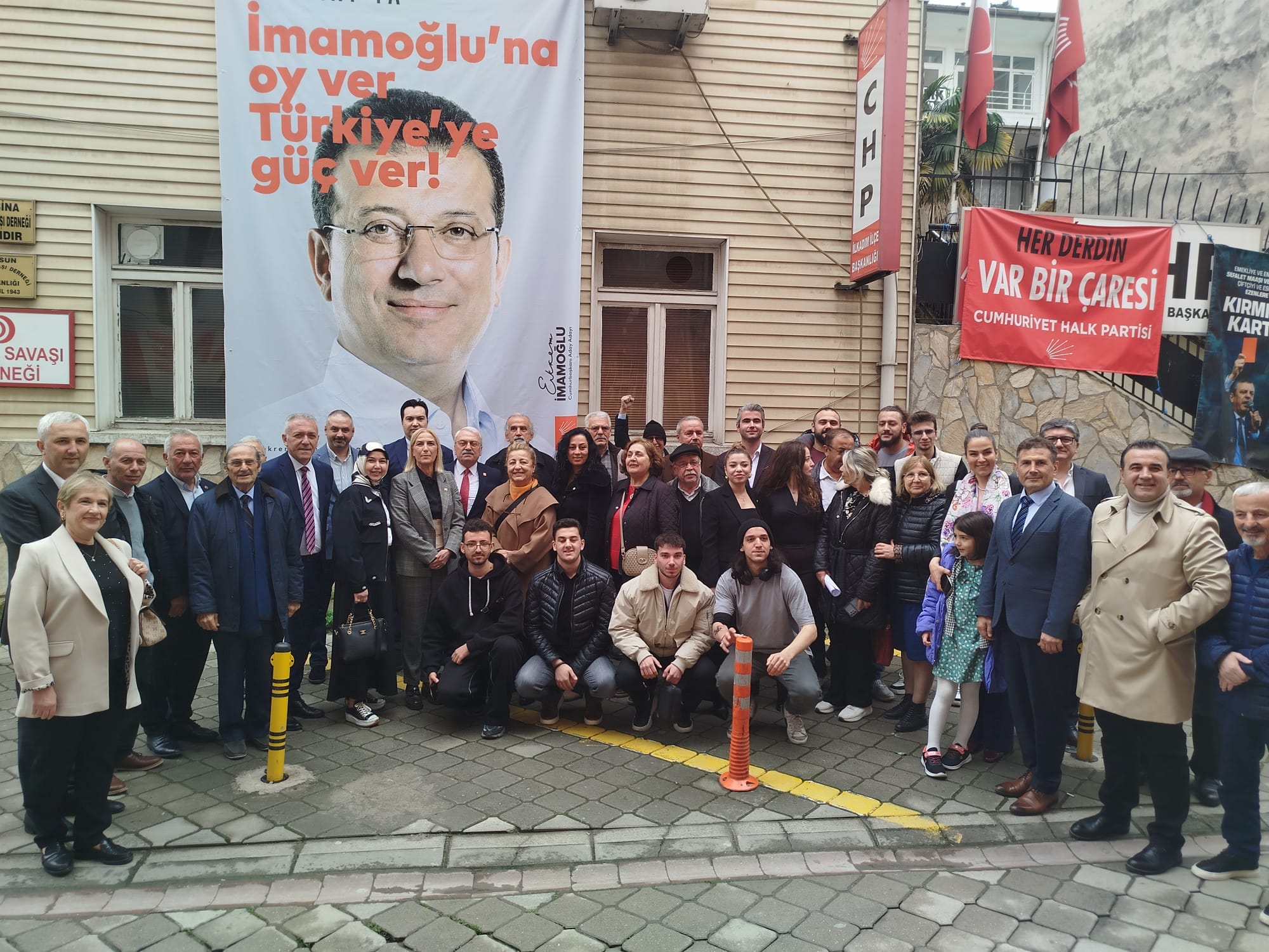 CHP İlkadım'da bayram buluşması: Birlik ve beraberlik mesajları verildi