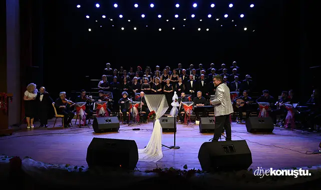 Ata Sahne’de unutulmaz 19 Mayıs Konseri Ata Sahne’de unutulmaz 19 Mayıs Konseri