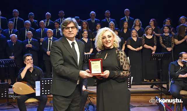 Atakum'da 19 Mayıs programı ‘Bahar Konseri’ ile başladı Atakum'da 19 Mayıs programı ‘Bahar Konseri’ ile başladı