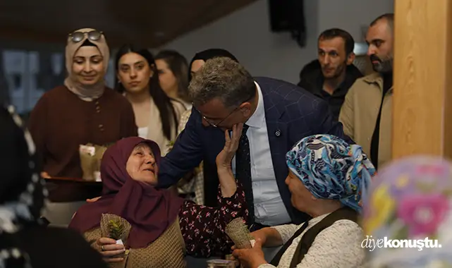 Başkan İhsan Kurnaz anneleri unutmadı Başkan İhsan Kurnaz anneleri unutmadı