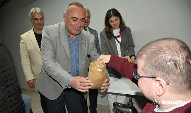 Atakum'da ‘Engelsiz Perde, Sınırsız Sanat’ programı Atakum'da ‘Engelsiz Perde, Sınırsız Sanat’ programı