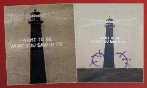 Banksy’nin Deniz Feneri’ne saldırı: Mor testis eklendi