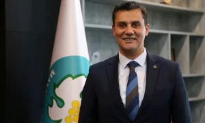 Manisa yasta: Ferdi Zeyrek hayatını kaybetti