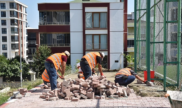 Atakum'da yol hamlesi! Ekipler sıcak hava dinlemiyor 4 Atakumda yol hamlesi 3