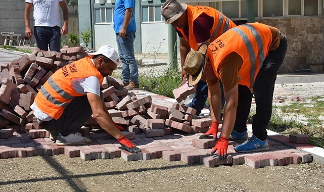 Atakum’da yol hamlesi! Ekipler sıcak hava dinlemiyor