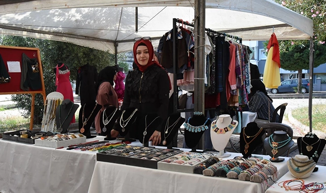 ‘Atakum Kadının Yanında Sergisi’ ile aile bütçesine katkı 3 ‘Atakum Kadinin Yaninda Sergisi ile aile butcesine katki 3