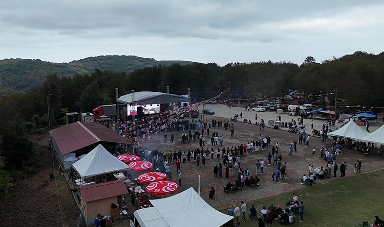 Atakum'da gelenek sürüyor: 2. Fındık Festivali coşkuyla kutlandı