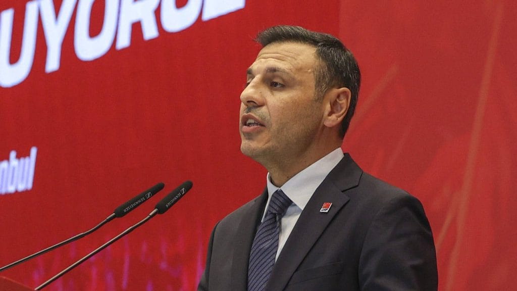 İstanbul'da kriz: Tüm eylemler yasaklandı, 'kayyum' gerilimi büyüyor