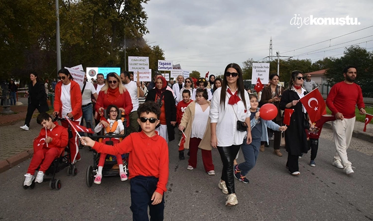 Atakumda bagetler ve marslarla cumhuriyet coskusu 1