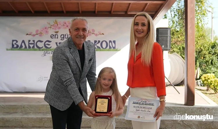 Atakum’un en güzel balkon ve bahçeleri ödüllerini aldı 5 Atakumun en guzel balkon ve bahceleri odullerini aldi 3