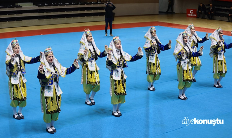 İhsan Kurnaz: Gençlerimiz cumhuriyeti geleceğe taşıyacak 2 Ihsan Kurnaz Genclerimiz cumhuriyeti gelecege tasiyacak 1