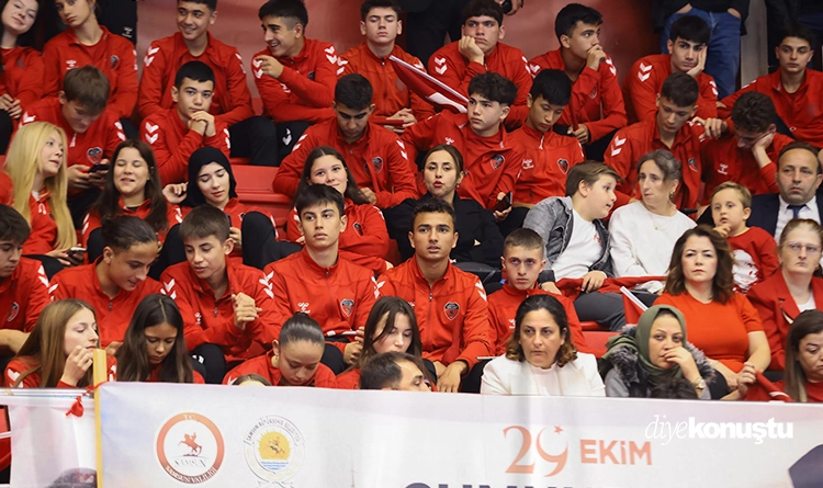 İhsan Kurnaz: Gençlerimiz cumhuriyeti geleceğe taşıyacak 4 Ihsan Kurnaz Genclerimiz cumhuriyeti gelecege tasiyacak 2