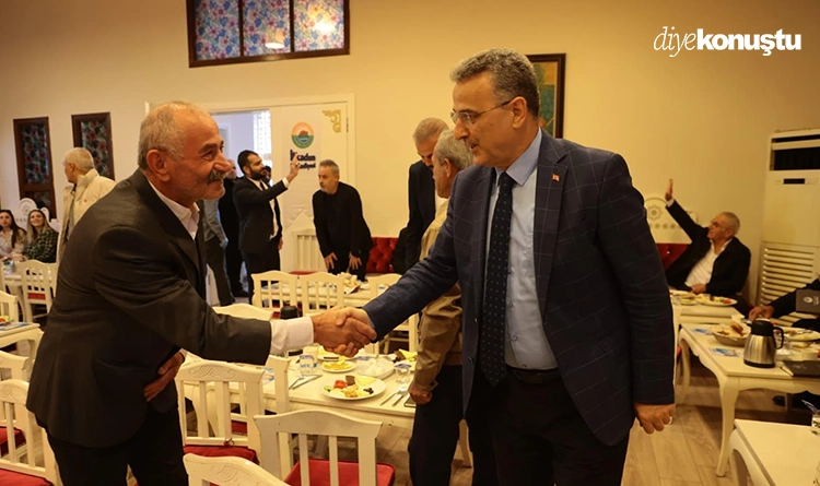 İhsan Kurnaz: Muhtarlarımızla güçlü bağlarımız var 2 Ihsan Kurnaz Muhtarlarimizla guclu baglarimiz var 2