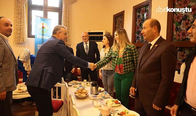 İhsan Kurnaz: Muhtarlarımızla güçlü bağlarımız var 4 Ihsan Kurnaz Muhtarlarimizla guclu baglarimiz var 3