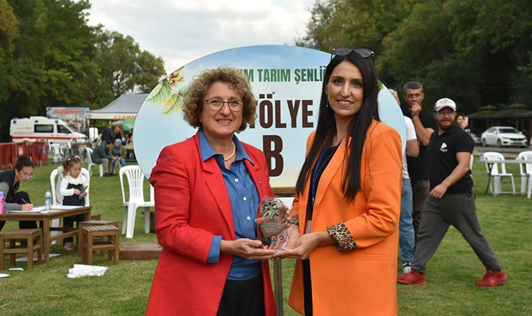 Karadeniz’de bir ilk: Atakum Tarım Şenliği üreticileri ve vatandaşları buluşturdu 7 Karadenizde bir ilk Atakum Tarim Senligi ureticileri ve vatandaslari bulusturdu 11