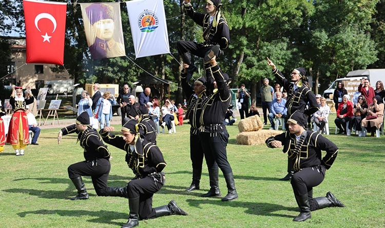 Karadeniz’de bir ilk: Atakum Tarım Şenliği üreticileri ve vatandaşları buluşturdu 20 Karadenizde bir ilk Atakum Tarim Senligi ureticileri ve vatandaslari bulusturdu 9