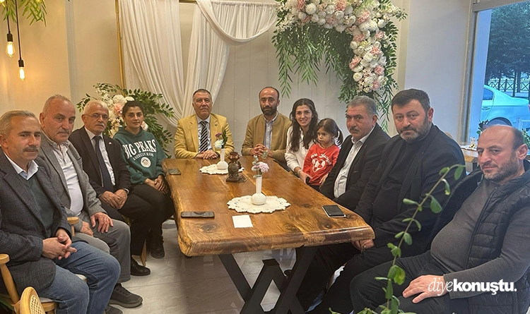 MHP Samsun sahaya indi: Terörsüz Türkiye hedefi anlatılıyor 6 MHP Samsun sahaya indi Terorsuz Turkiye hedefi anlatiliyor 5