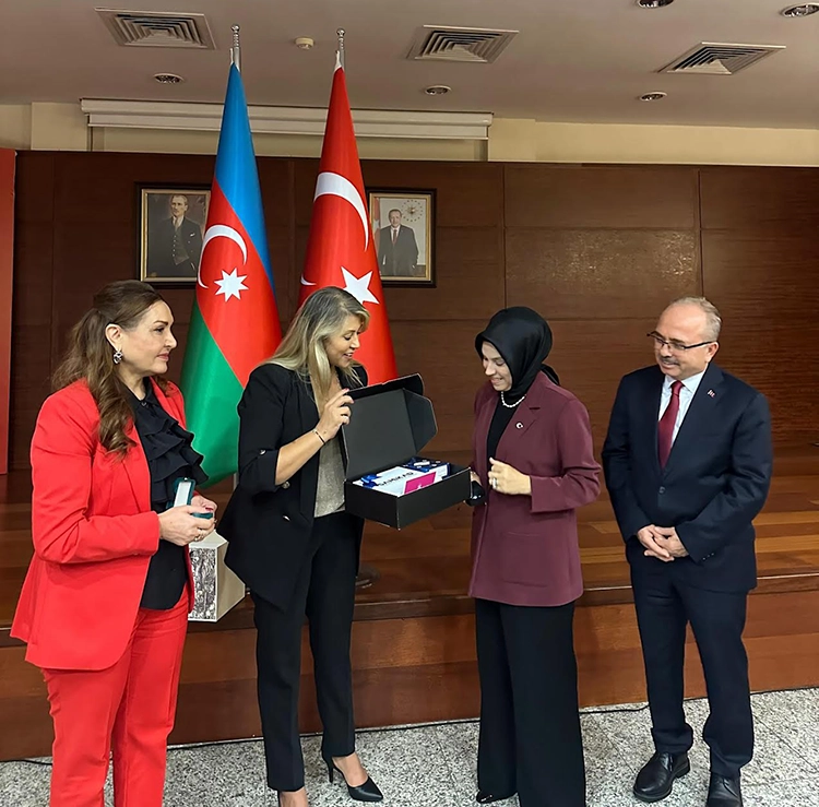 Türk dünyasında kadın gücü: SAMİKAD’dan Bakü çıkarması 8 SAMIKADdan Baku cikarmasi 3