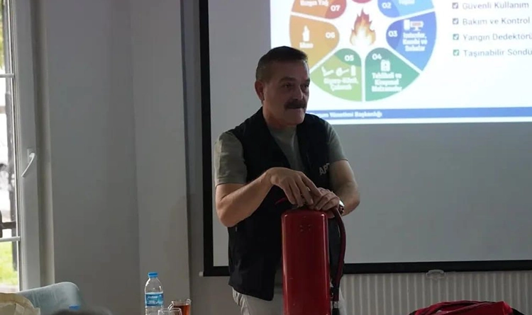 Atakum’da afet bilinçlendirme eğitimleri devam ediyor 2 Atakumda afet bilinclendirme egitimleri devam ediyor 3