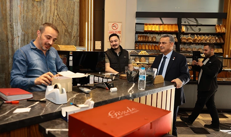 Başkan İhsan Kurnaz: Esnaf buluşmalarını önemsiyoruz 7 Baskan Ihsan Kurnaz Esnaf bulusmalarini onemsiyoruz 3