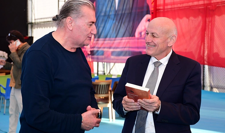 Edebiyatın kalbi Terme'de atıyor: 2. Kitap Günleri'ne görkemli açılış 6 Edebiyatin kalbi Termede atiyor 2