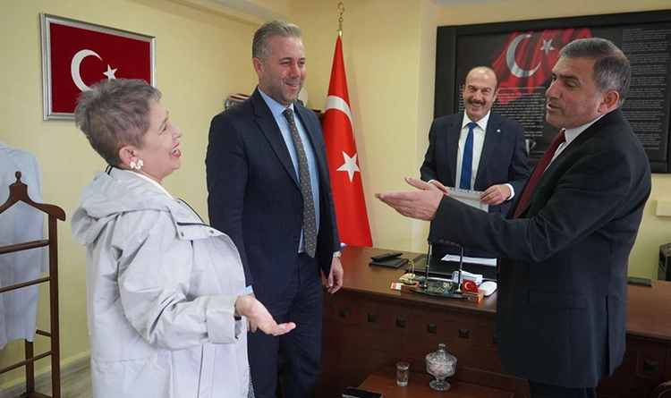 MHP Samsundan anlamli ziyaret 17