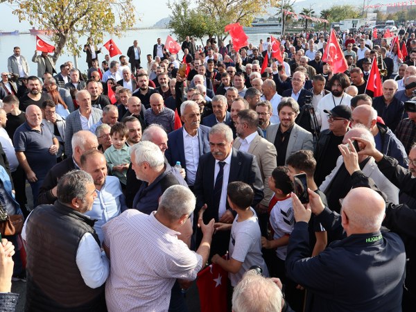 Miting havasi Haci Eyub Guler adayligini acikladi 9