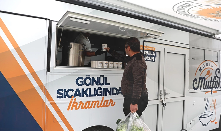 Samsun Büyükşehir Belediyesi’nden soğuk havada sıcak hizmet 2 Samsun Buyuksehir Belediyesinden soguk havada sicak hizmet 3