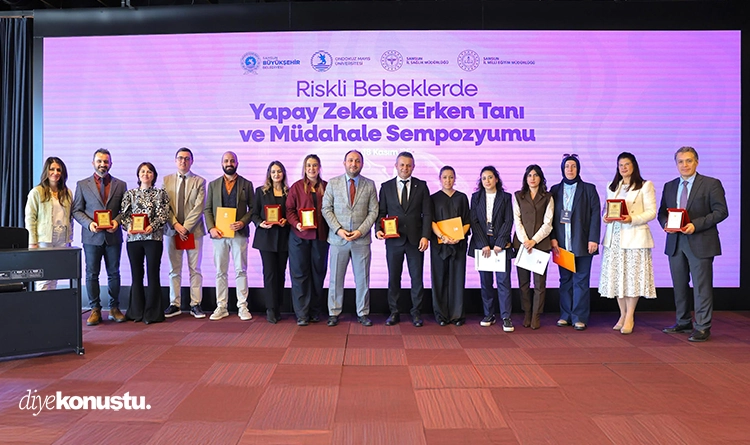 Samsun'da Aile Yılı'nda anlamlı sempozyum 3 Samsunda Aile Yilinda anlamli sempozyum 3