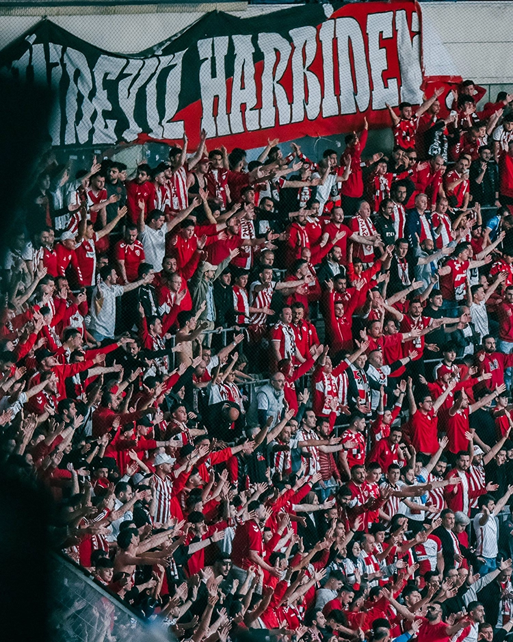 Samsunspor zirve hesaplarını karıştırdı! Beşiktaş’a evinde fren 5 Samsunspor zirve hesaplarini karistirdi Besiktasa evinde fren 1