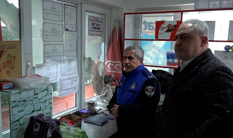 Atakum zabıtası okul kantinlerini mercek altına aldı