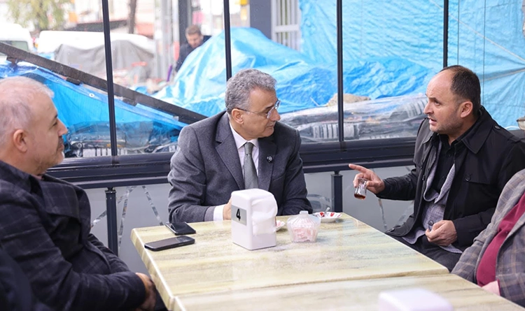 Başkan İhsan Kurnaz sahada: Esnafla birebir temas sürüyor 2 Baskan Ihsan Kurnaz sahada 6