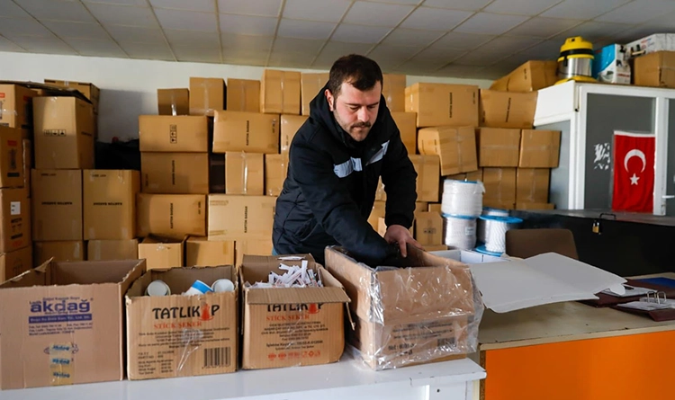 Ölüye de hizmet! Müdürlüğün mesai saati 7/24 oldu 2 Oluye de hizmet Mudurlugun mesai saati 724 oldu 1