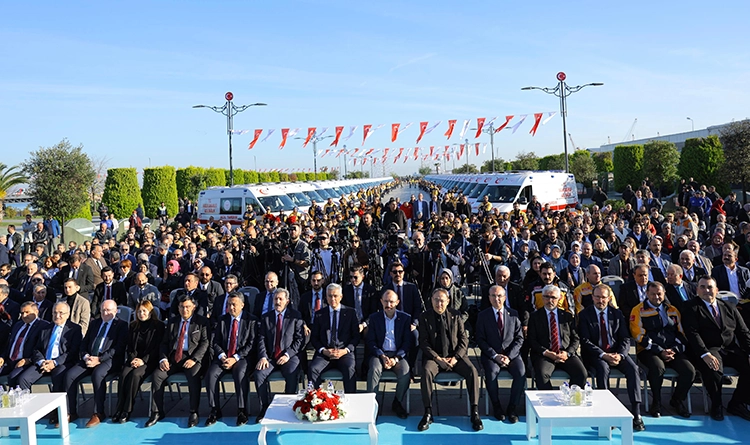 Samsun’a 100 yeni ambulans kazandırıldı 4 Samsuna 100 yeni ambulans kazandirildi 5