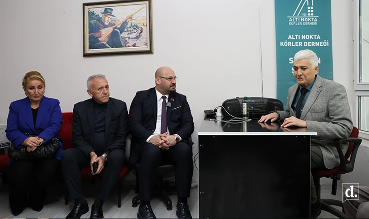 Serhat Türkel’den görme engellilere 40 beyaz baston 5 Serhat Turkelden gorme engellilere 40 beyaz baston 6