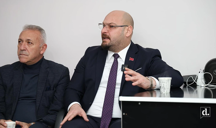 Serhat Türkel’den görme engellilere 40 beyaz baston 4 Serhat Turkelden gorme engellilere 40 beyaz baston 7