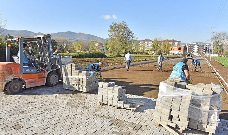 Tekkeköy’de yollar taş parke ile yenileniyor: Ulaşım konforu artıyor