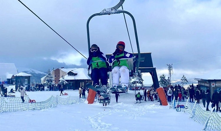 Akdağ Kayak Merkezi'ne akın akın! Samsun'da kış turizmi canlandı