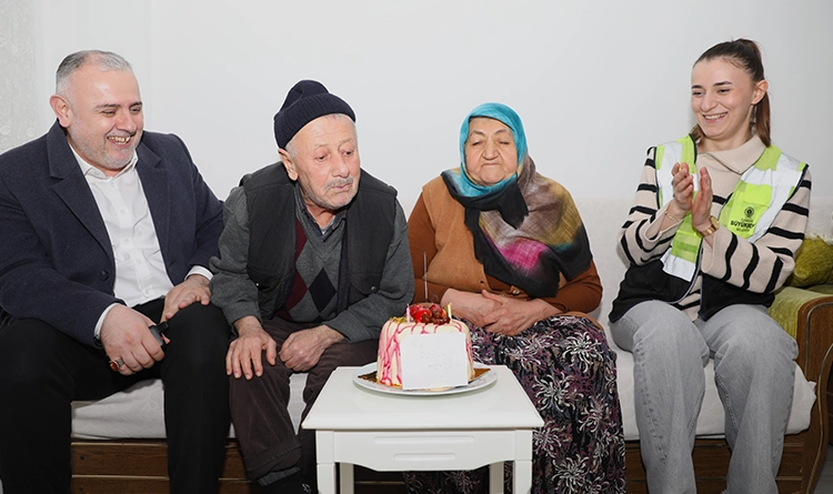 74 yıl sonra gelen kutlama 74 yıl sonra gelen kutlama