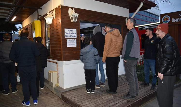 Atakum Belediyesi’nden Ramazan dayanışması: Ücretsiz iftar başladı Atakum Belediyesi’nden Ramazan dayanışması: Ücretsiz iftar başladı