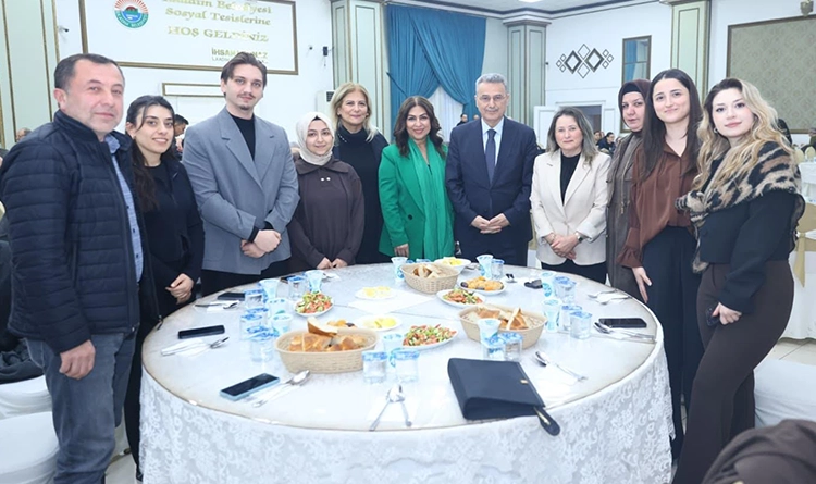 Başkan İhsan Kurnaz, personelle oruç açtı Başkan İhsan Kurnaz, personelle oruç açtı