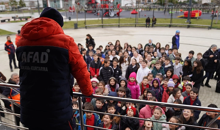 Deprem Simülasyon Tırı Atakum’da