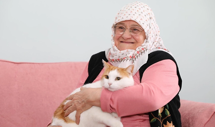 Samsun'da yalnızlığa şefkat eli: Büyükşehir umut oluyor Samsun'da yalnızlığa şefkat eli: Büyükşehir umut oluyor