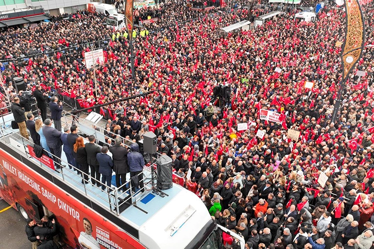 Özgür Özel'den erken seçim çağrısı: Sandık istiyoruz