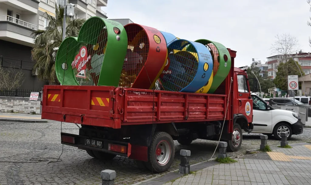 Atakum’da Sıfır Atık hamlesi: Geri dönüşüm kutuları kentte