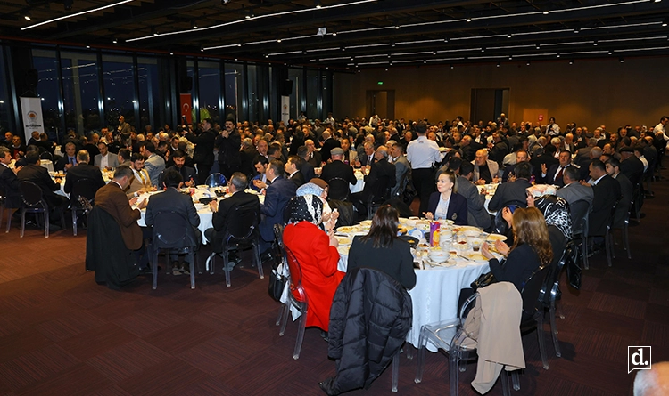 Samsun’da birlik sofrası: Başkan Halit Doğan muhtarlarla iftarda buluştu