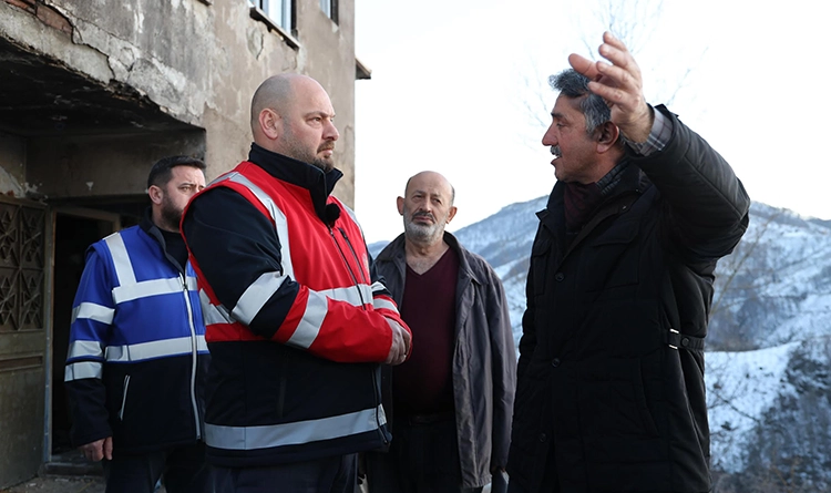 Başkan Serhat Türkel’den yangın mağduru aileye dayanışma eli