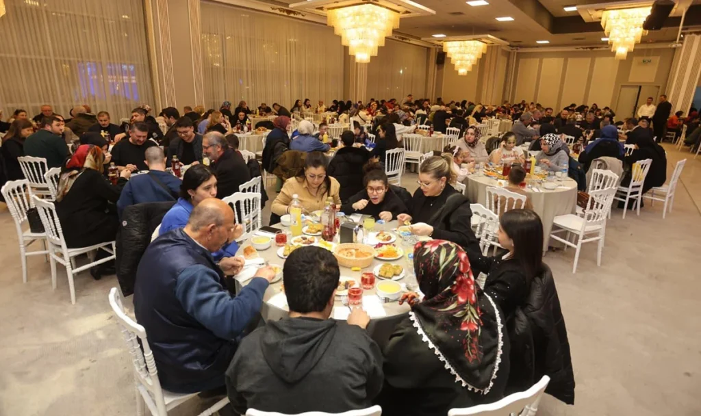 Canik’te Ramazan sofrası özel çocuklar için kuruldu