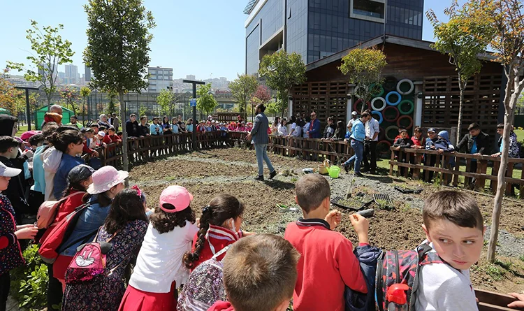 Canik’te ödüllü Sıfır Atık Köyü geleceği yetiştiriyor Canik’te ödüllü Sıfır Atık Köyü geleceği yetiştiriyor