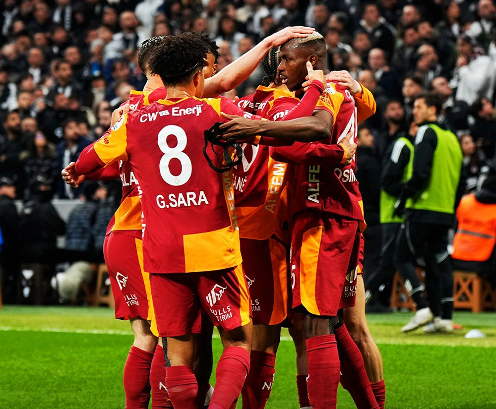 Derbide kart yağmuru! Galatasaray, Beşiktaş'ı Osimhen'in golüyle devirdi